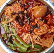 螺螄粉發(fā)現(xiàn)煙頭？食品安全記心中